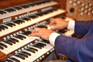 music-organist-playing-handel-s-2025-03-08-15-44-17-utc